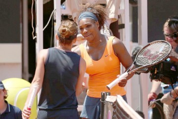 Constănţeanca Halep a scris istorie. Sportiva noastră a zdrobit liderul WTA, Serena Williams